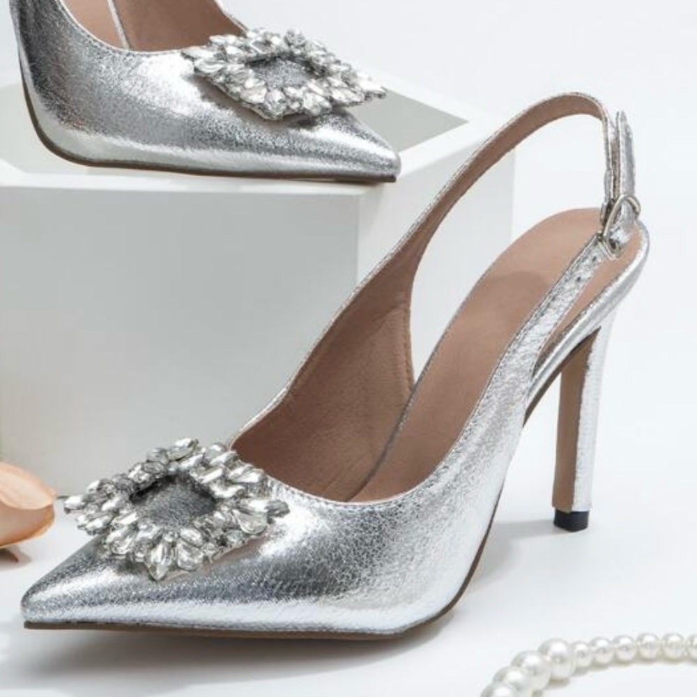 Silver Rhinestone Embellished 4” Heels - Like New - Size 8